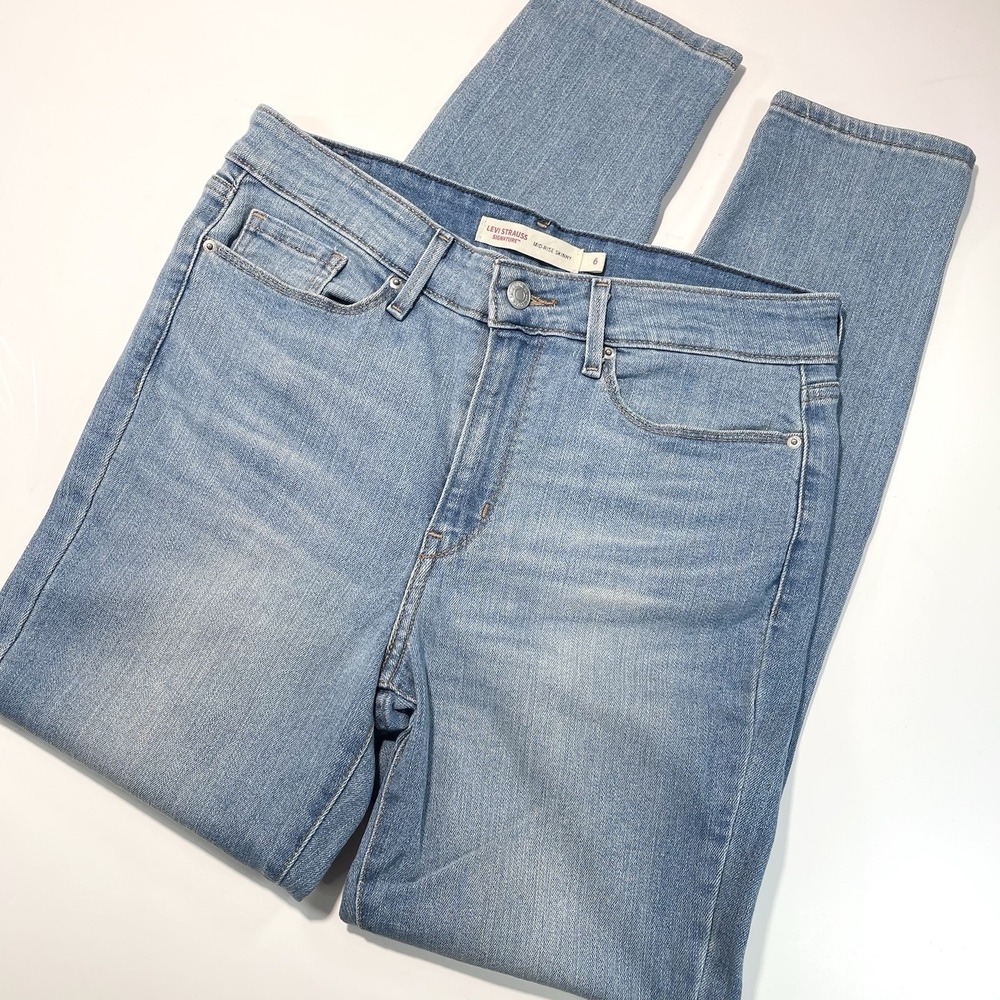 Levi Strauss Signature Women's Mid Rise Skinny Jean Medium Wash‎ 6